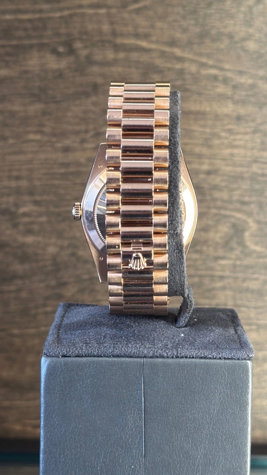Rolex Day-Date 40 Sundust Bevelled Roman Dial on President 228235 Complete 2021