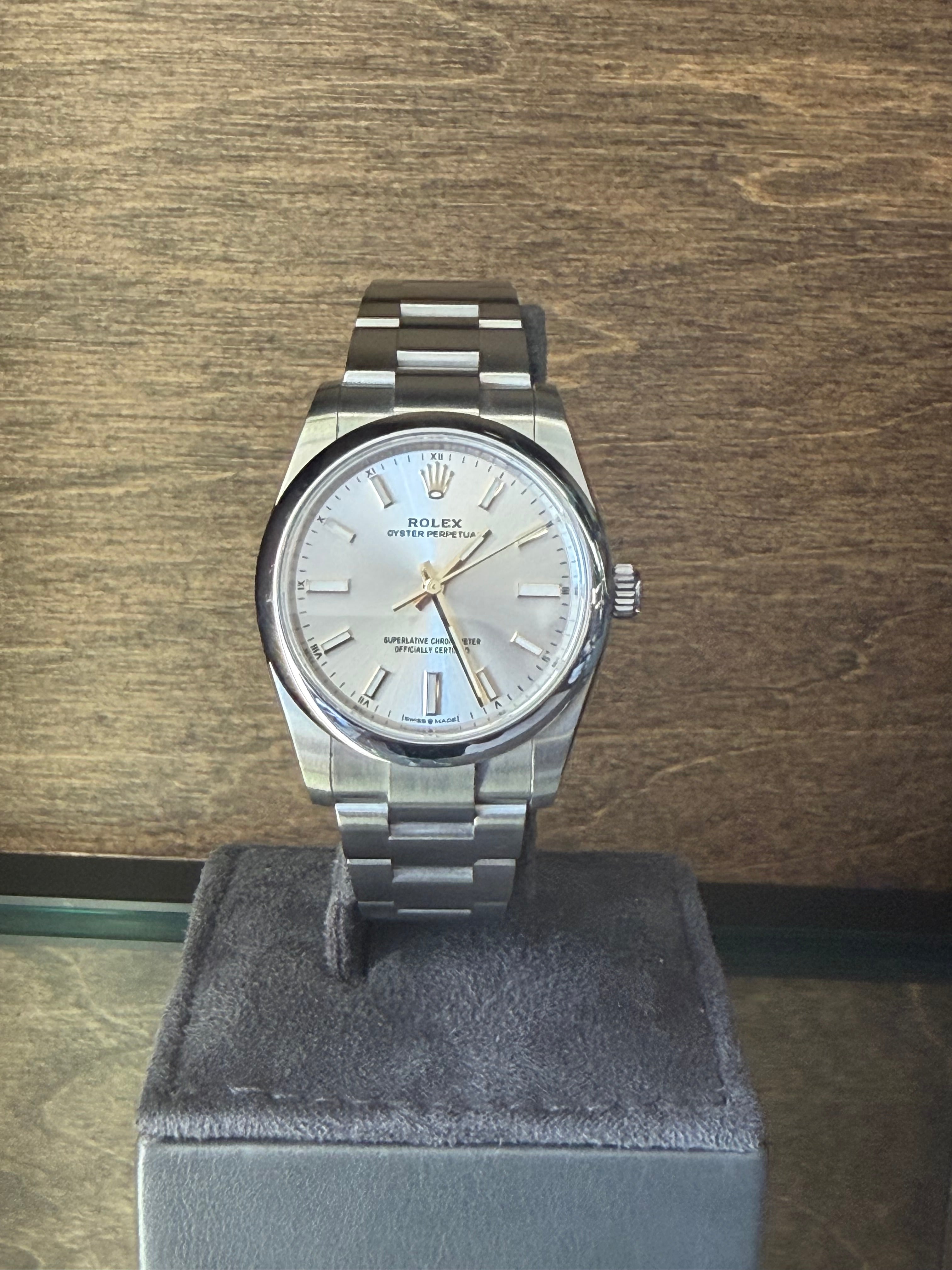 Rolex Oyster Perpetual 34 Silver Index Dial on Oyster 124200 Card 2022