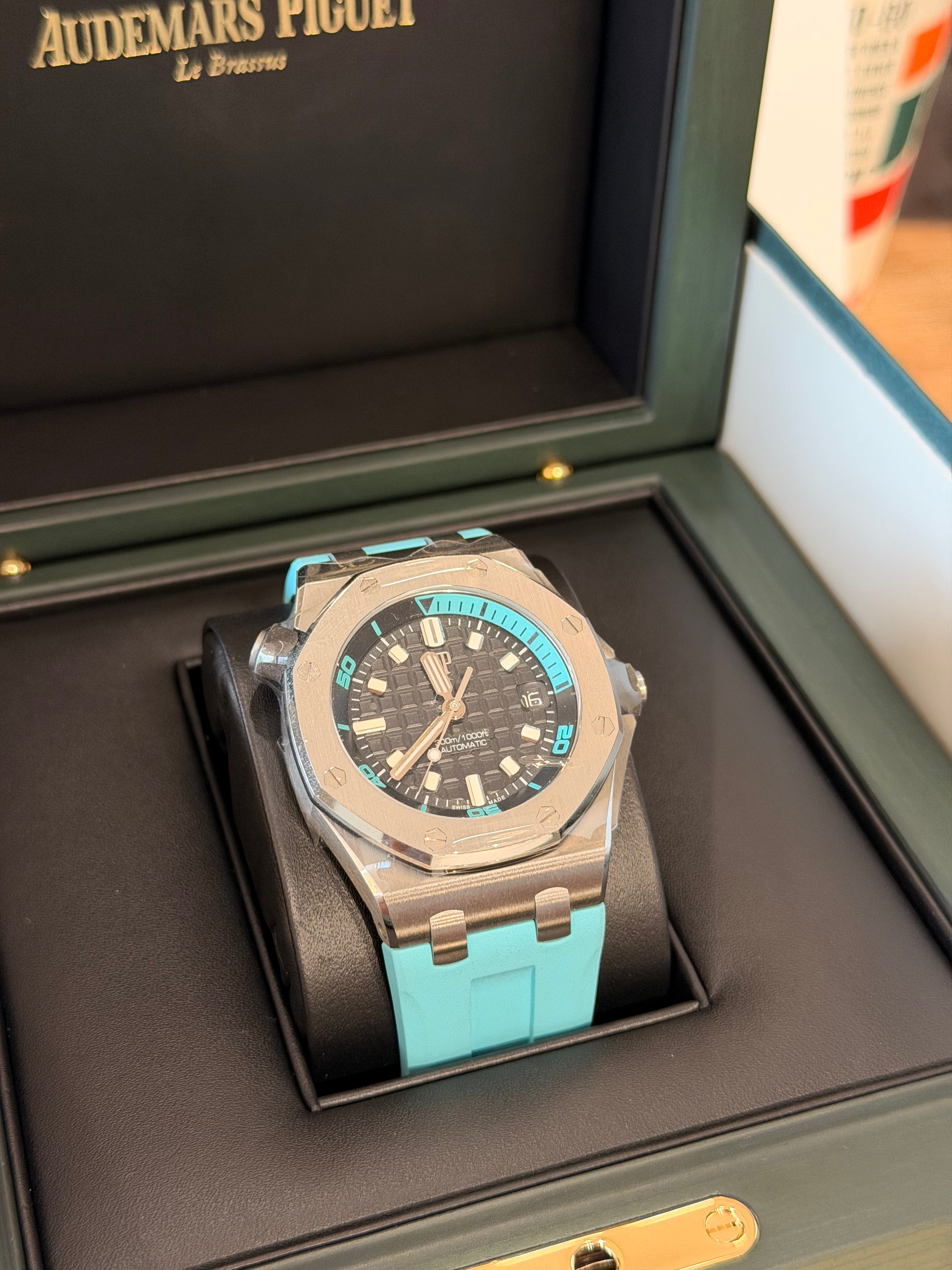 Audemars Piguet Offshore Diver Blue Dial on Bracelet 15720ST Card 2026