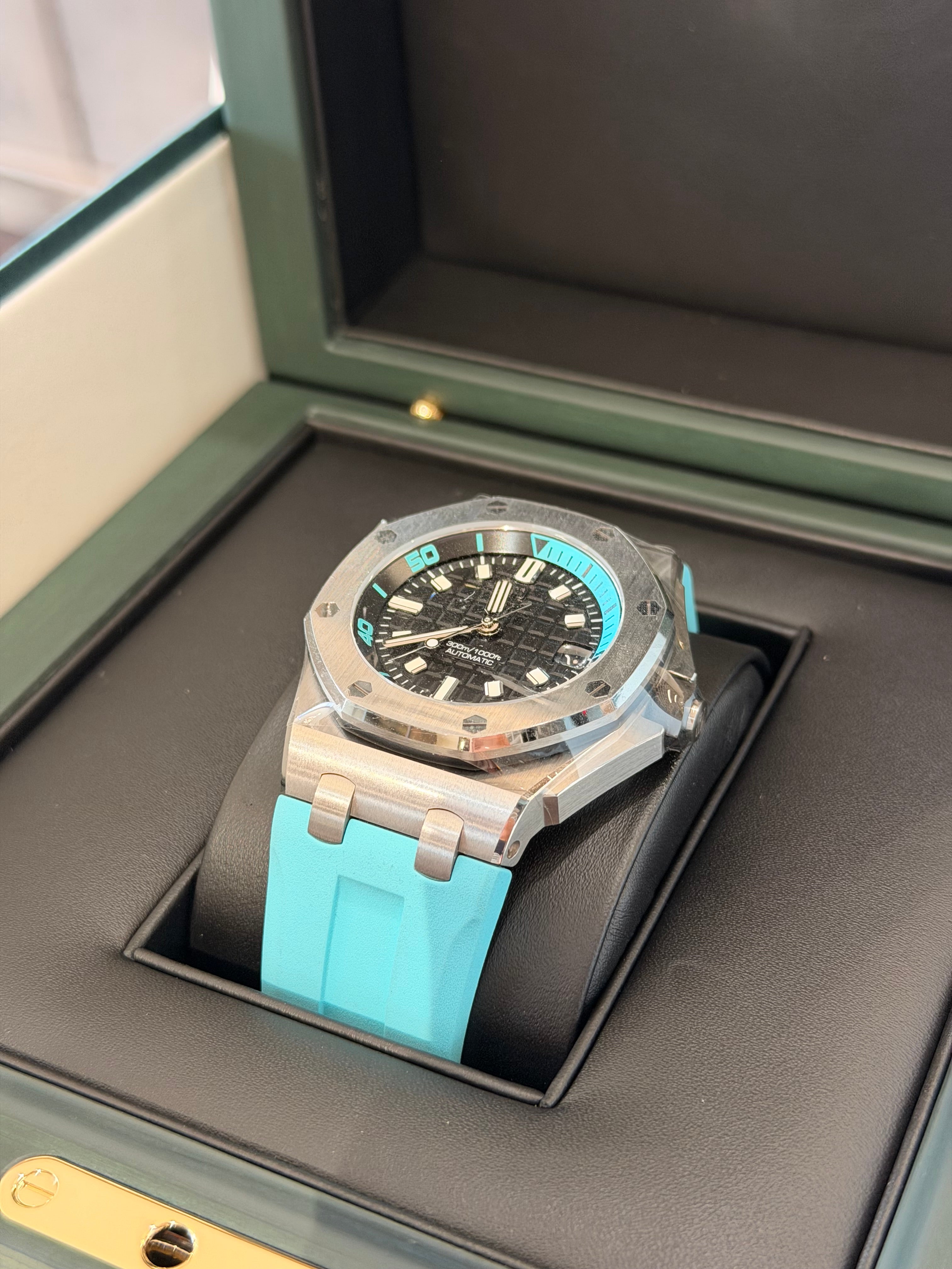 Audemars Piguet Offshore Diver Blue Dial on Bracelet 15720ST Card 2026