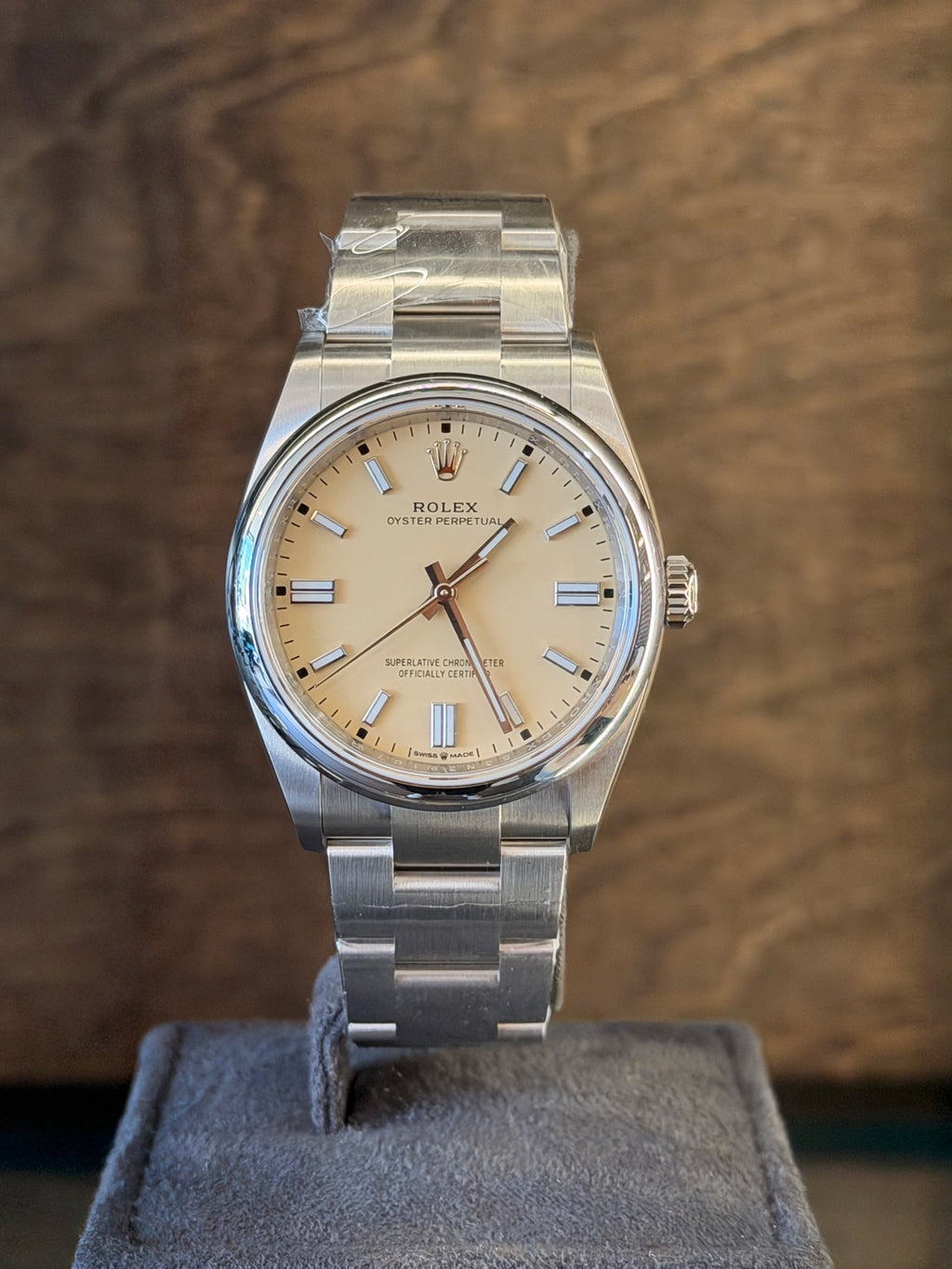 Rolex Oyster Perpetual 36 Beige Dial on Oyster 126000 Card 2026